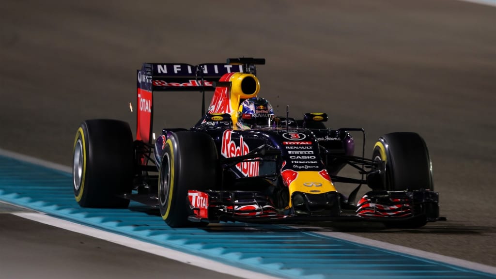 Red Bull to run TAG Heuer badged Renault engines in 2016